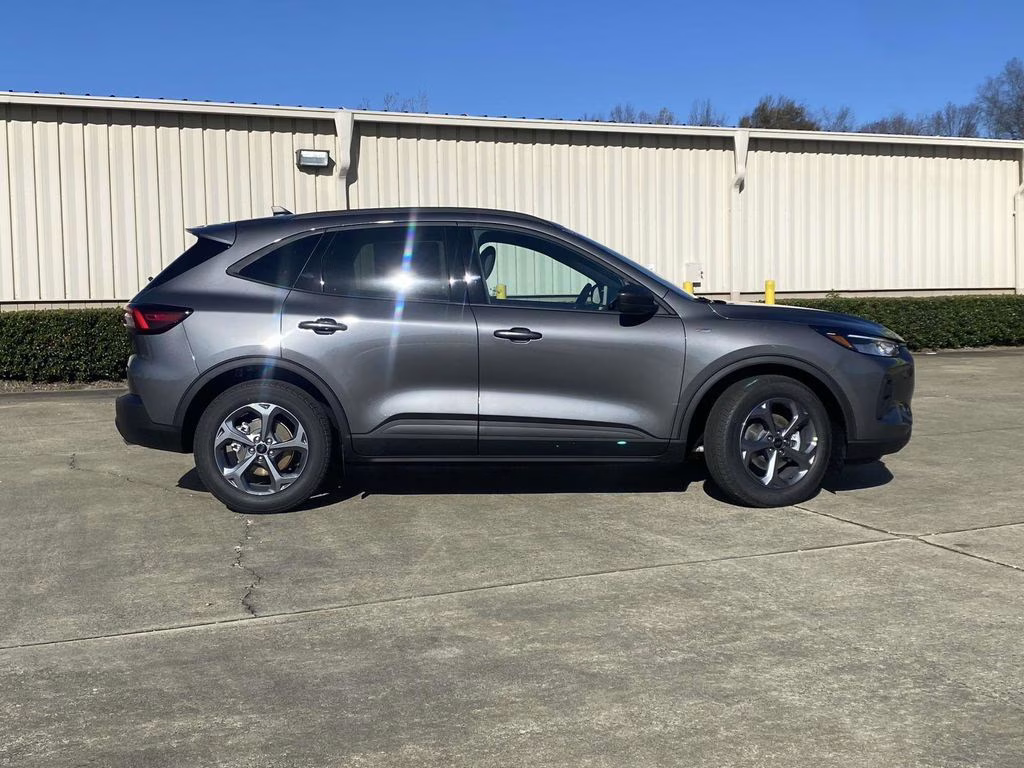 2025 Carbonized Gray Metallic Ford Escape Hybrid ST-Line FWD SUV