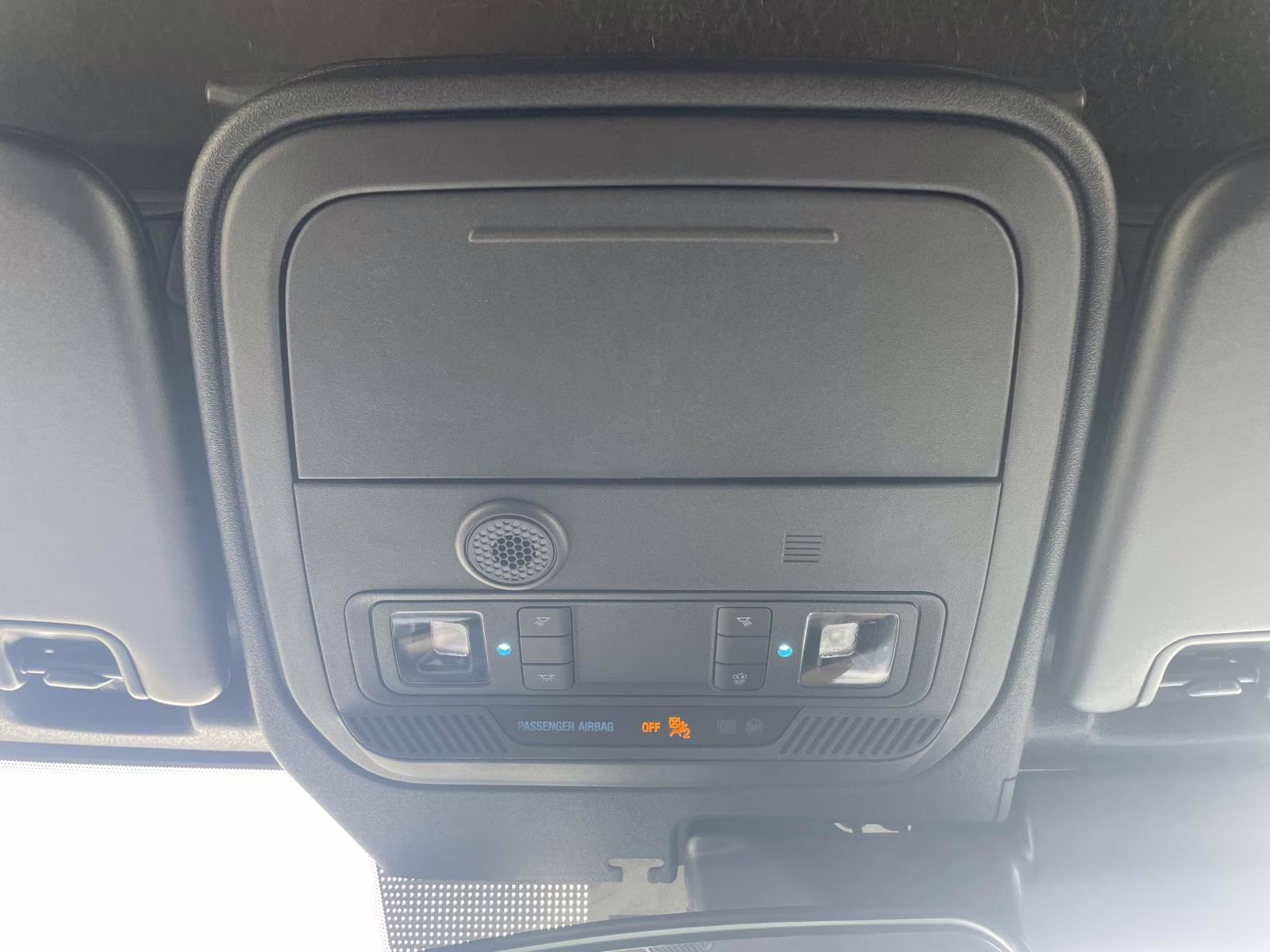 2025 Oxford White Ford Bronco Base 4X4 SUV