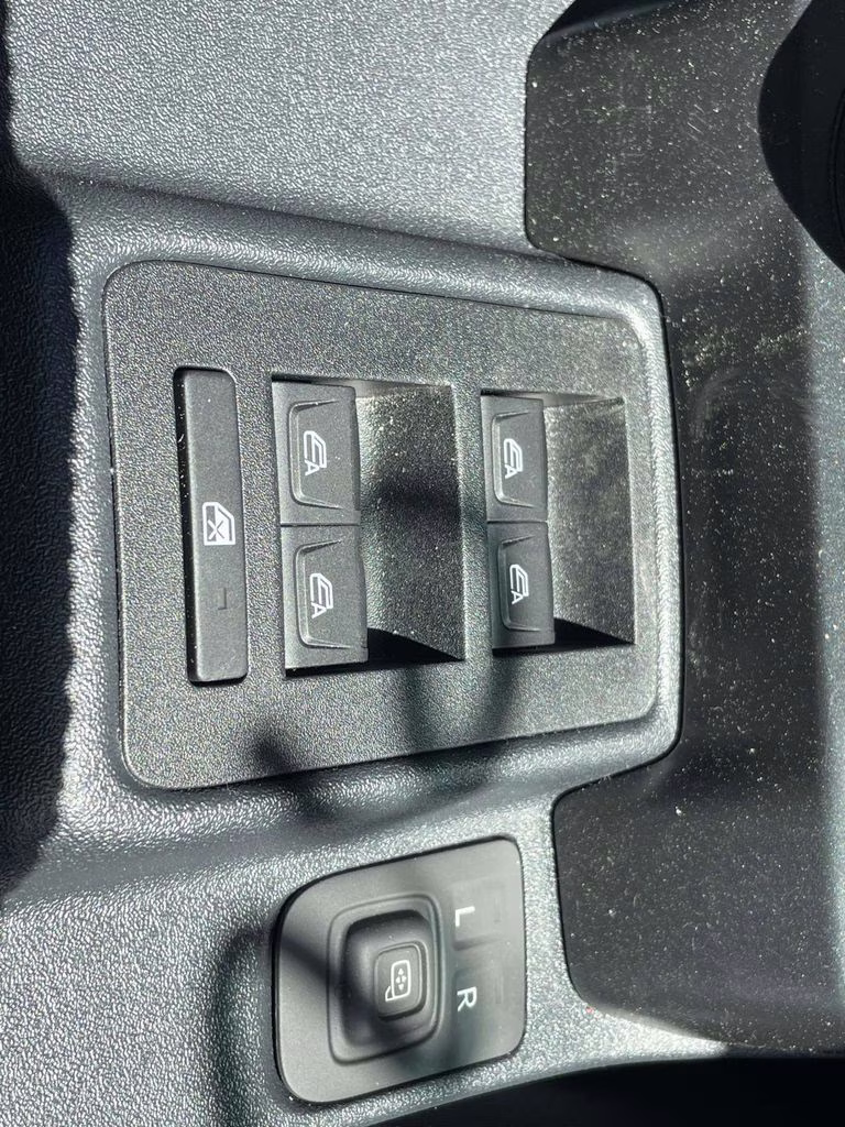 2026 Avalanche Gray Ford Bronco Heritage Edition 4X4 SUV