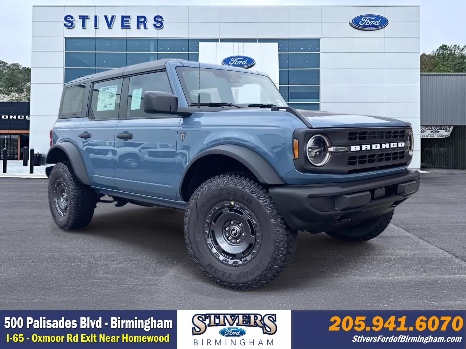 2025 Azure Gray Metallic Ford Bronco Base 4X4 SUV