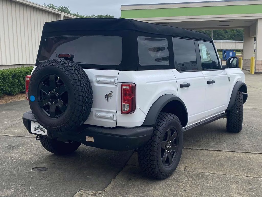 2025 Oxford White Ford Bronco Big Bend 4X4 SUV