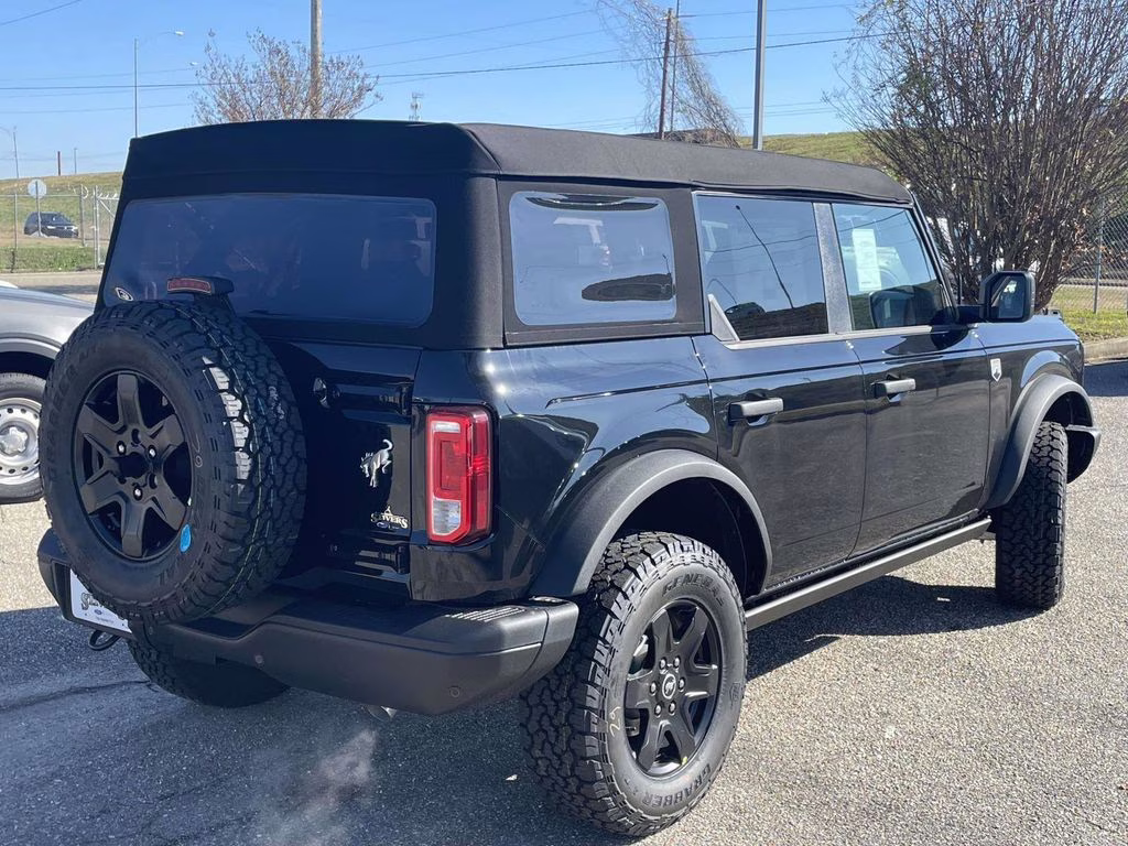 2025 Shadow Black Ford Bronco Big Bend 4X4 SUV