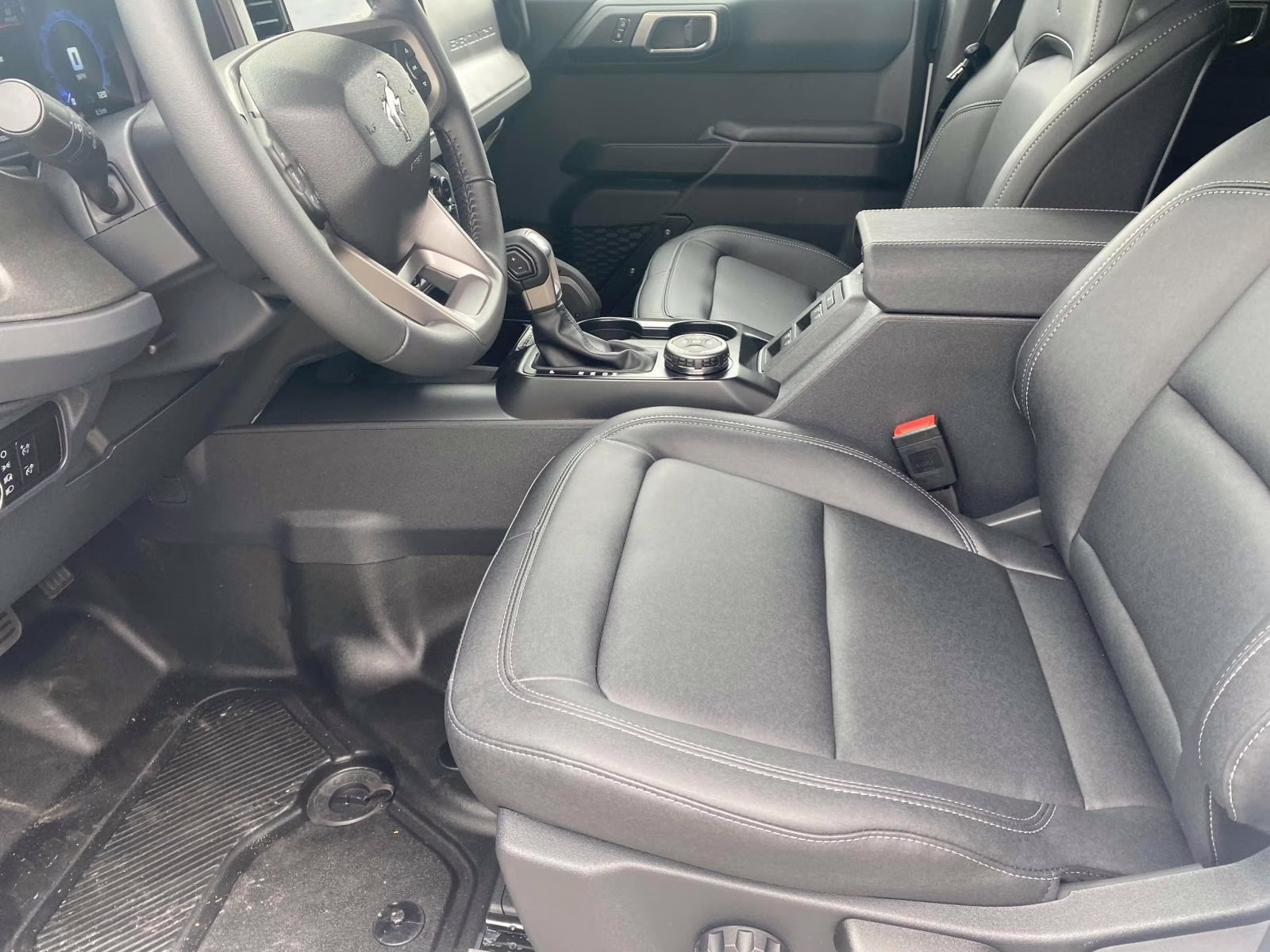 2025 Oxford White Ford Bronco Big Bend 4X4 SUV