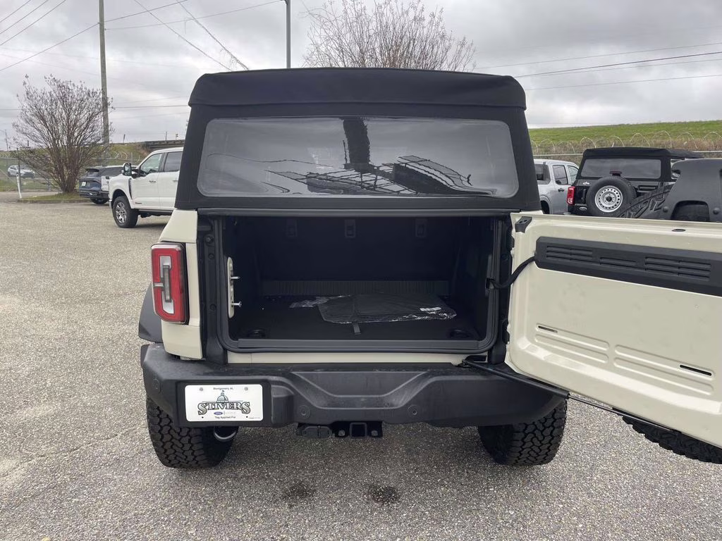 2025 Desert Sand Ford Bronco Outer Banks 4X4 SUV