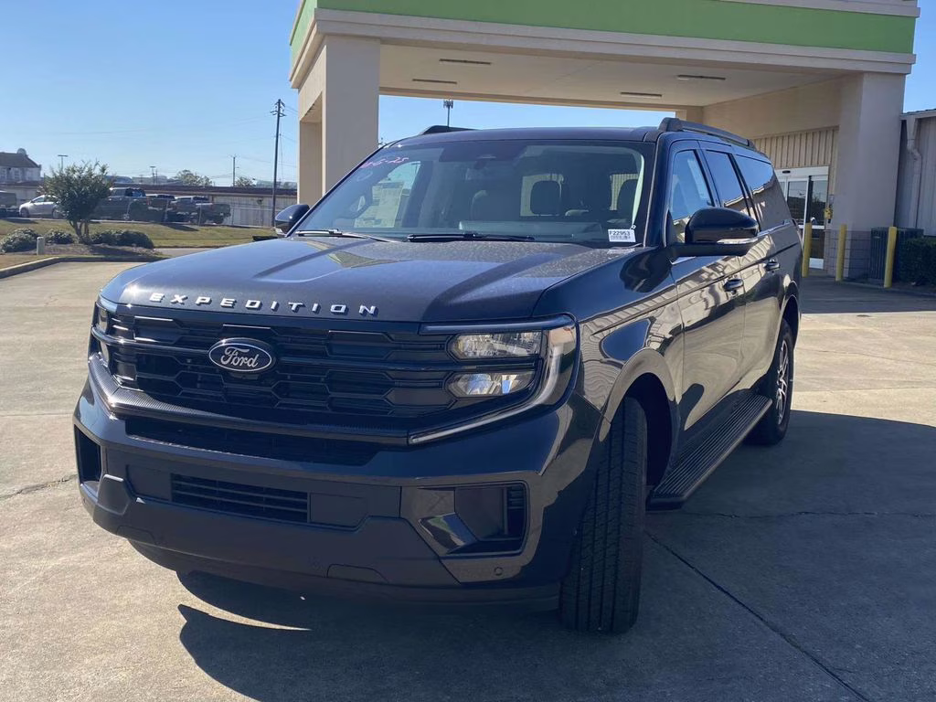 2025 Dark Matter Gray Metallic Ford Expedition Max active RWD SUV