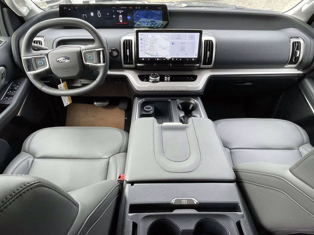 2026 Agate Black Metallic Ford Expedition Max Active RWD SUV
