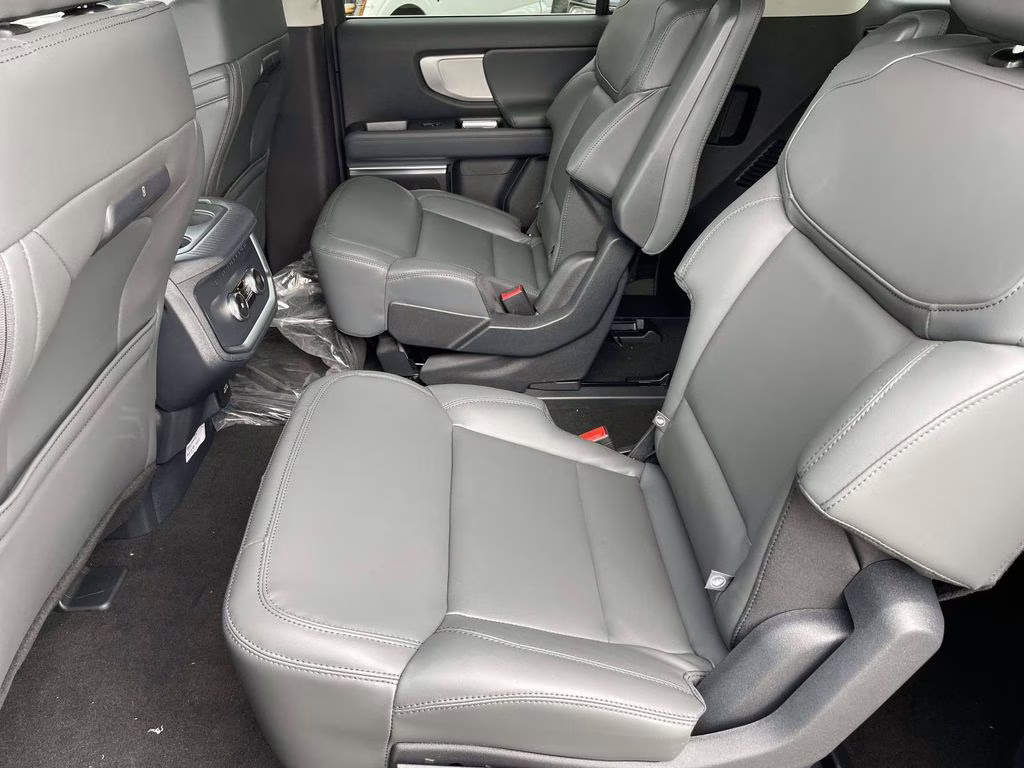 2026 Agate Black Metallic Ford Expedition Max Active RWD SUV