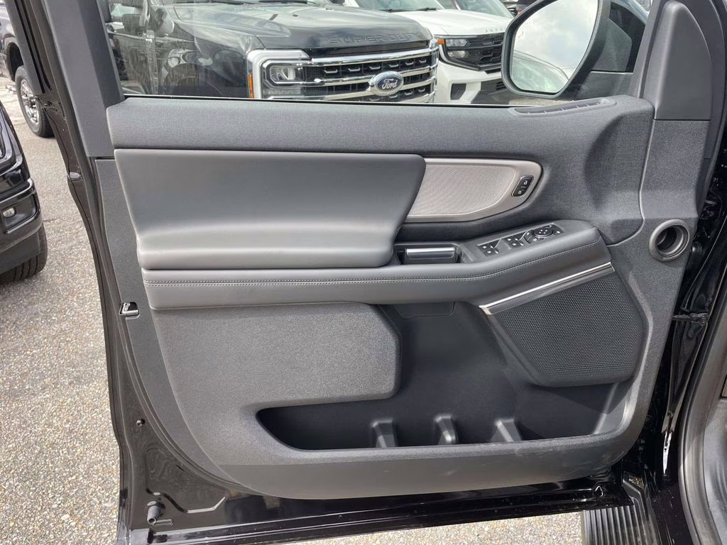 2026 Agate Black Metallic Ford Expedition Max Active RWD SUV