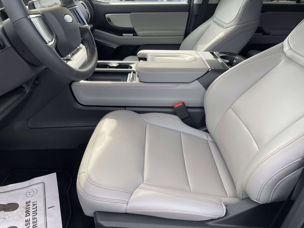 2025 Black Metallic Ford Expedition Max Active RWD SUV