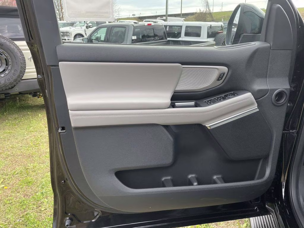 2026 Agate Black Metallic Ford Expedition Max Active RWD SUV