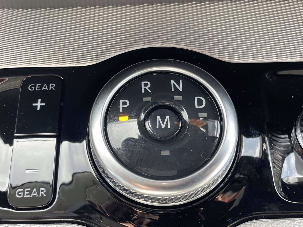 2026 Space Silver Metallic Ford Expedition Max Active RWD SUV