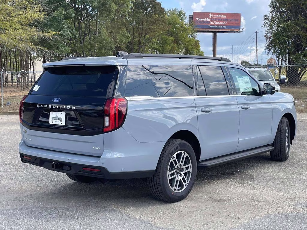 2025 Glacier Gray Metallic TriCoat Ford Expedition Max ACTIVE RWD SUV