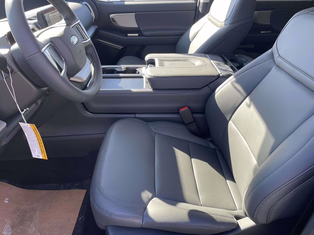 2026 Glacier Gray Metallic Tri-Coat Ford Expedition Max Active RWD SUV