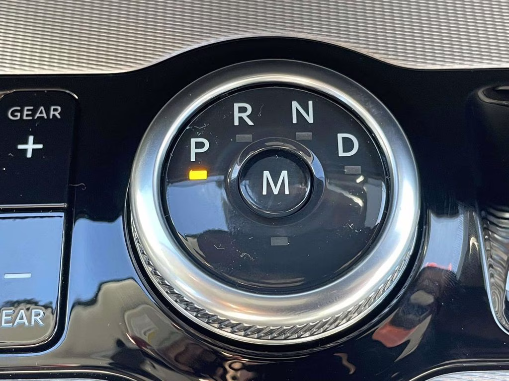 2026 Glacier Gray Metallic Tri-Coat Ford Expedition Max Active RWD SUV