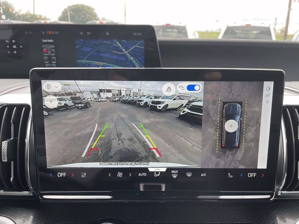 2025 Star White Metallic Tri-Coat Ford Expedition Max Platinum 4X4 SUV