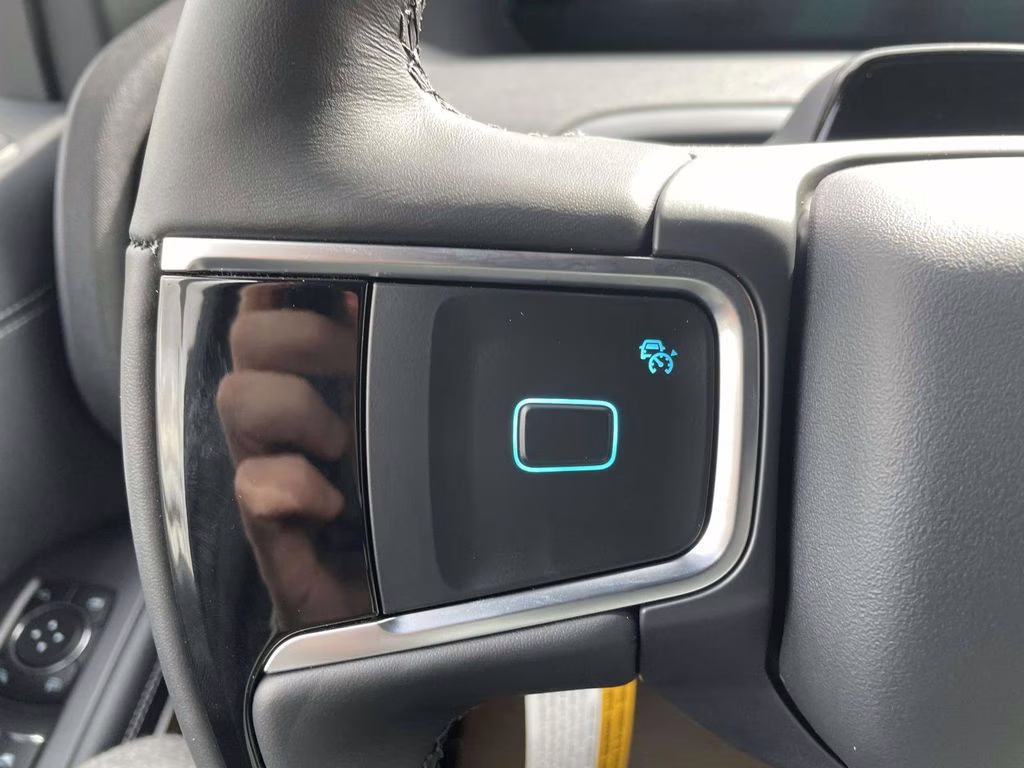 2025 Star White Metallic Tri-Coat Ford Expedition Max Platinum 4X4 SUV