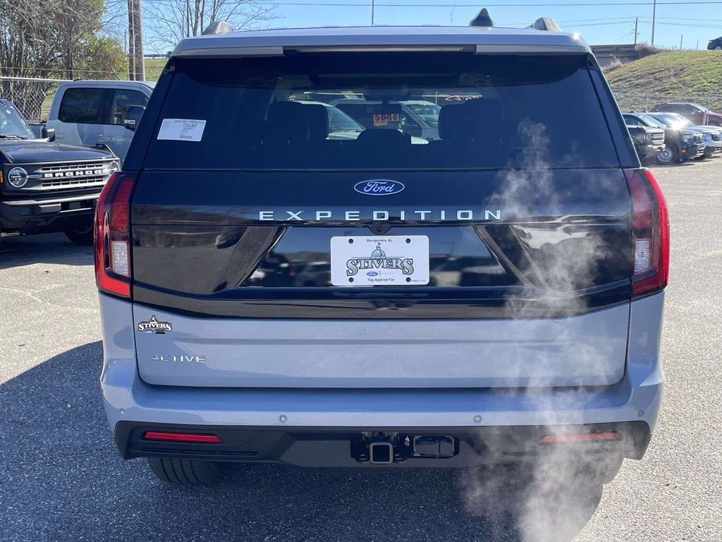2026 Glacier Gray Metallic Tri-Coat Ford Expedition Active RWD SUV