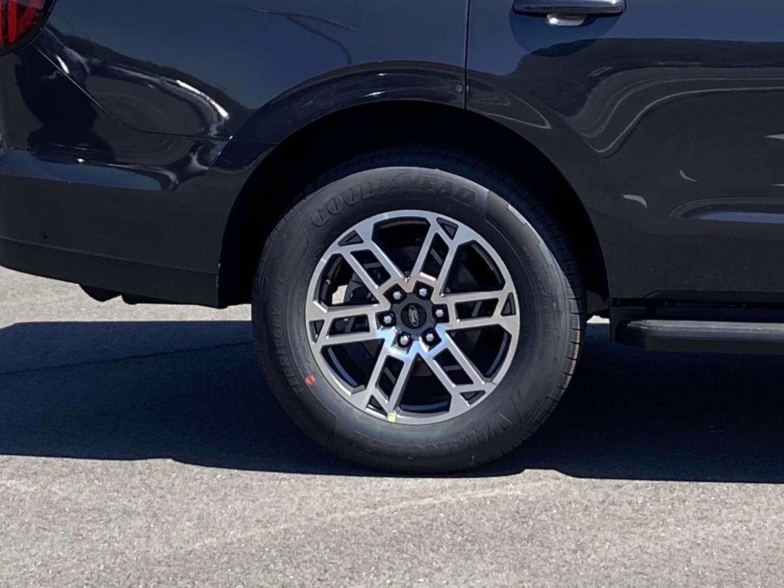 2025 Dark Matter Gray Metallic Ford Expedition Active RWD SUV