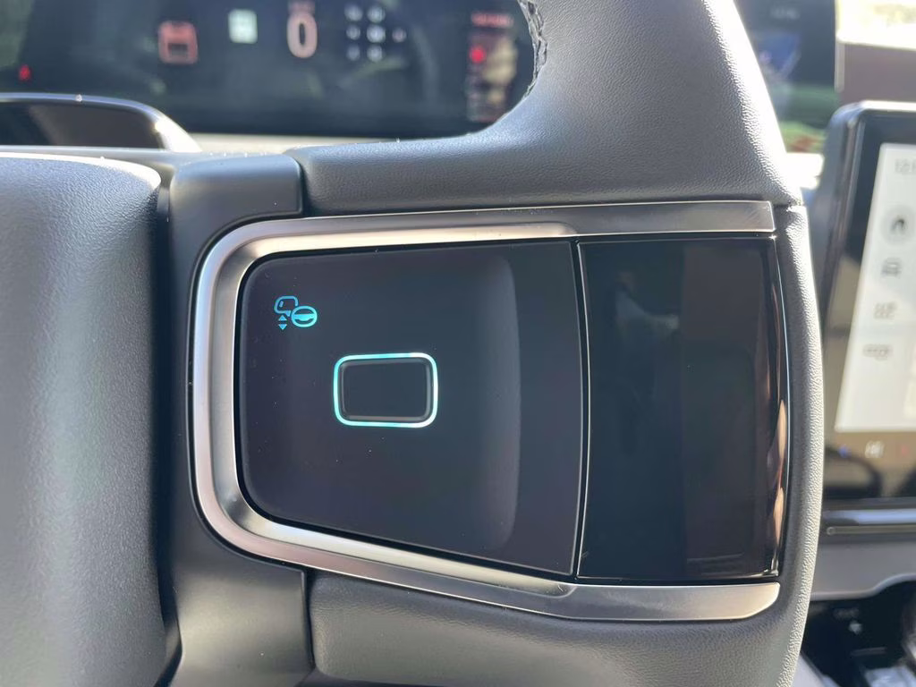 2026 Space Silver Metallic Ford Expedition Active RWD SUV