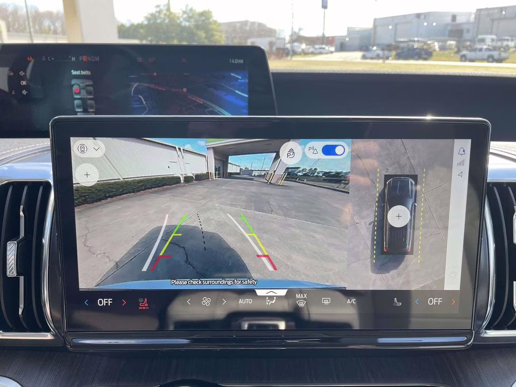 2026 Star White Metallic Tri-Coat Ford Expedition Platinum 4X4 SUV