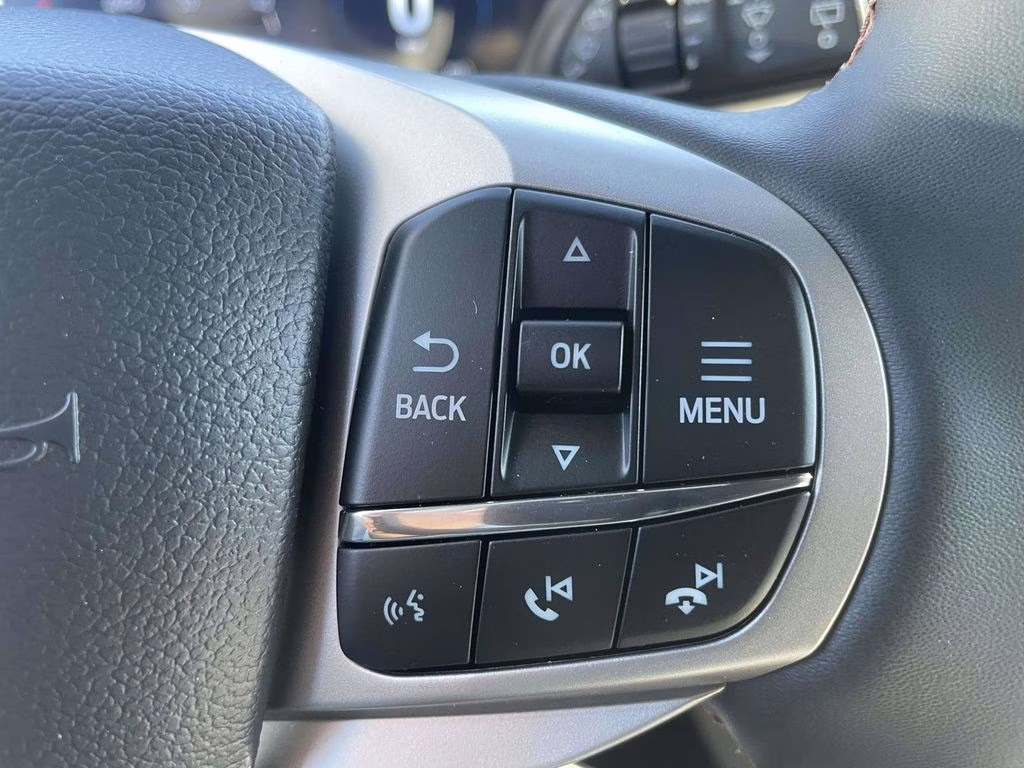 2026 Agate Black Metallic Ford Explorer Active RWD SUV