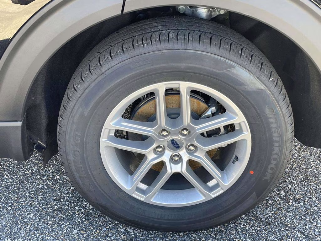 2026 Agate Black Metallic Ford Explorer Active RWD SUV