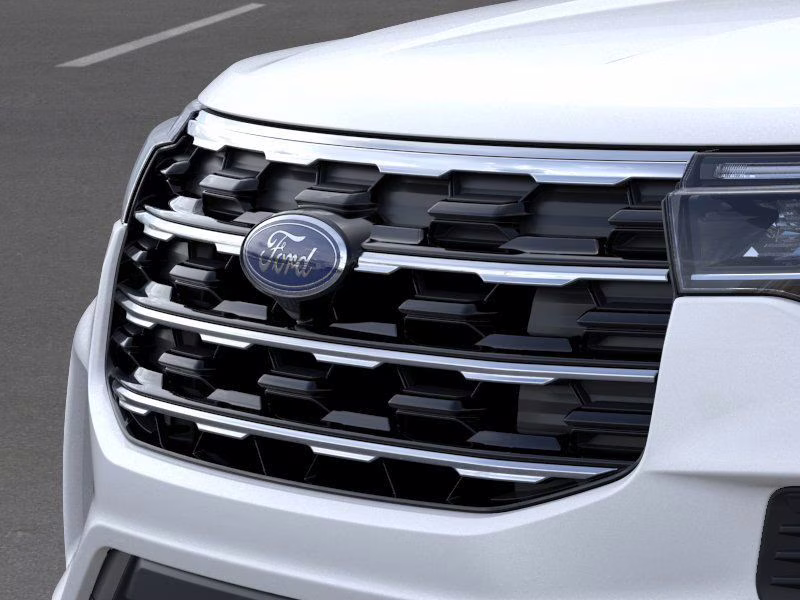 2026 Star White Metallic Tri-Coat Ford Explorer Active RWD SUV