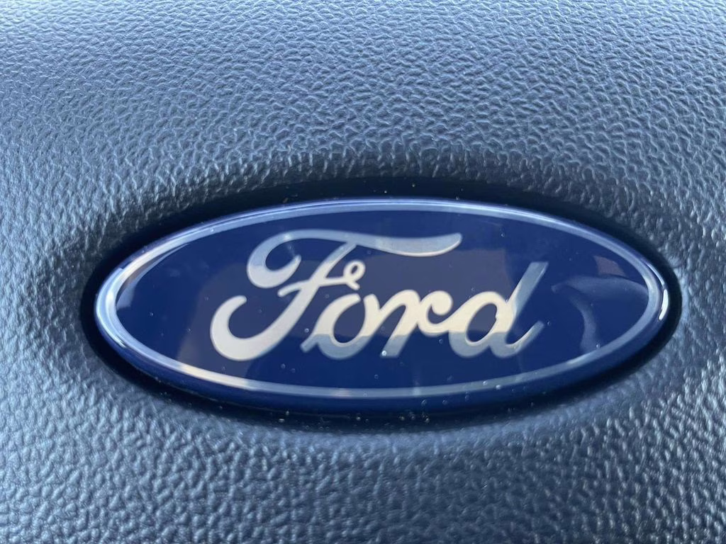 2026 Agate Black Metallic Ford Explorer Active RWD SUV