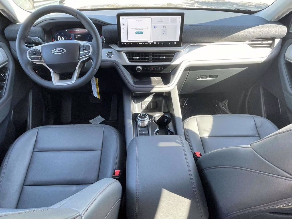 2026 Agate Black Metallic Ford Explorer Active RWD SUV