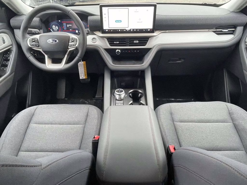 2026 Agate Black Metallic Ford Explorer Active RWD SUV