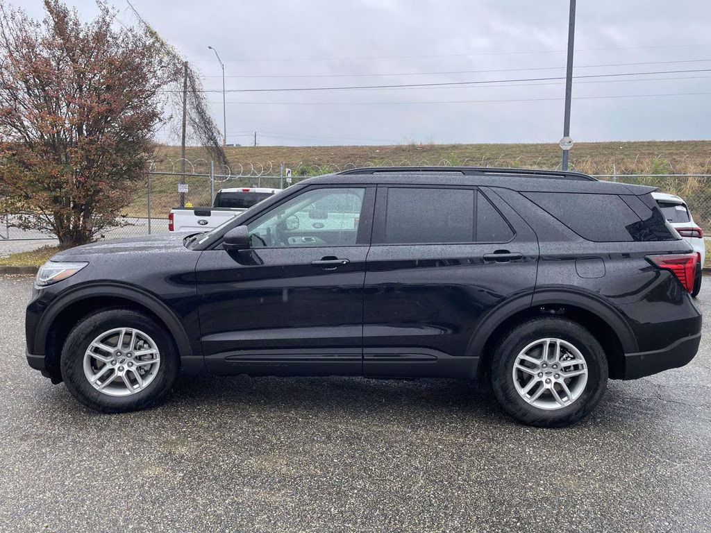 2026 Agate Black Metallic Ford Explorer Active RWD SUV