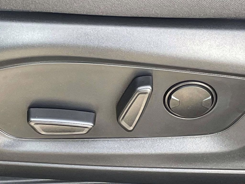 2026 Agate Black Metallic Ford Explorer Active RWD SUV