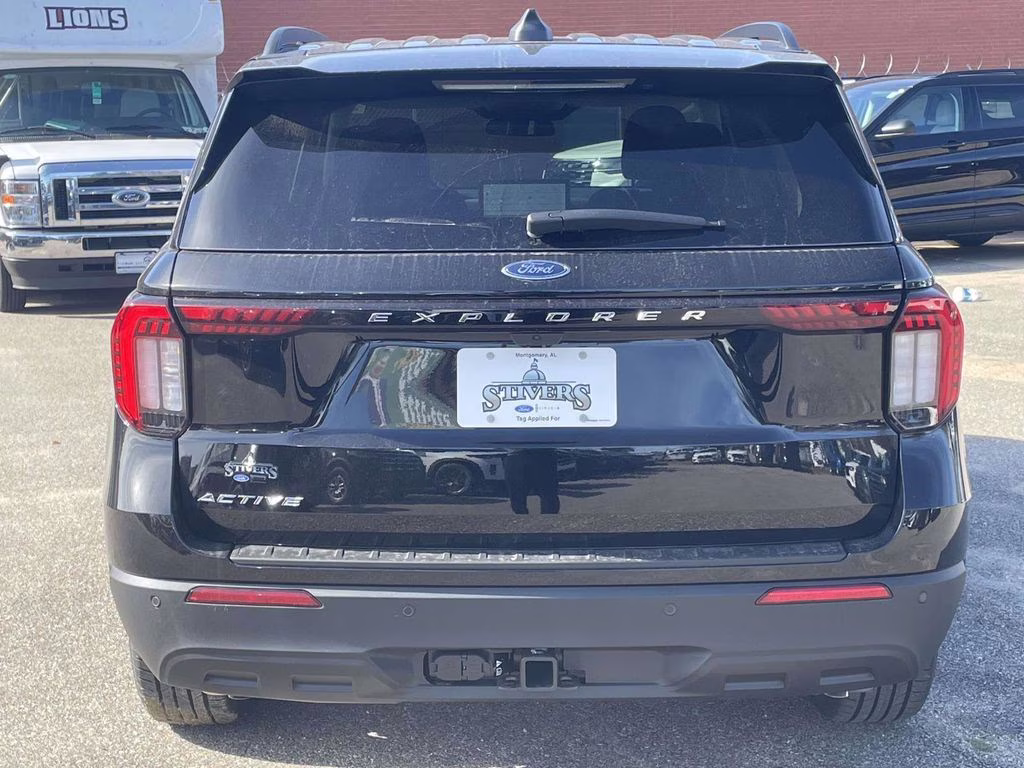 2026 Agate Black Metallic Ford Explorer Active RWD SUV