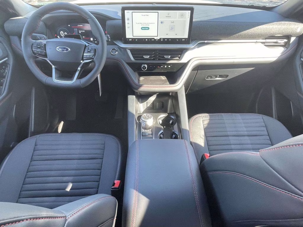 2026 Star White Metallic Tri-Coat Ford Explorer ST-Line RWD SUV