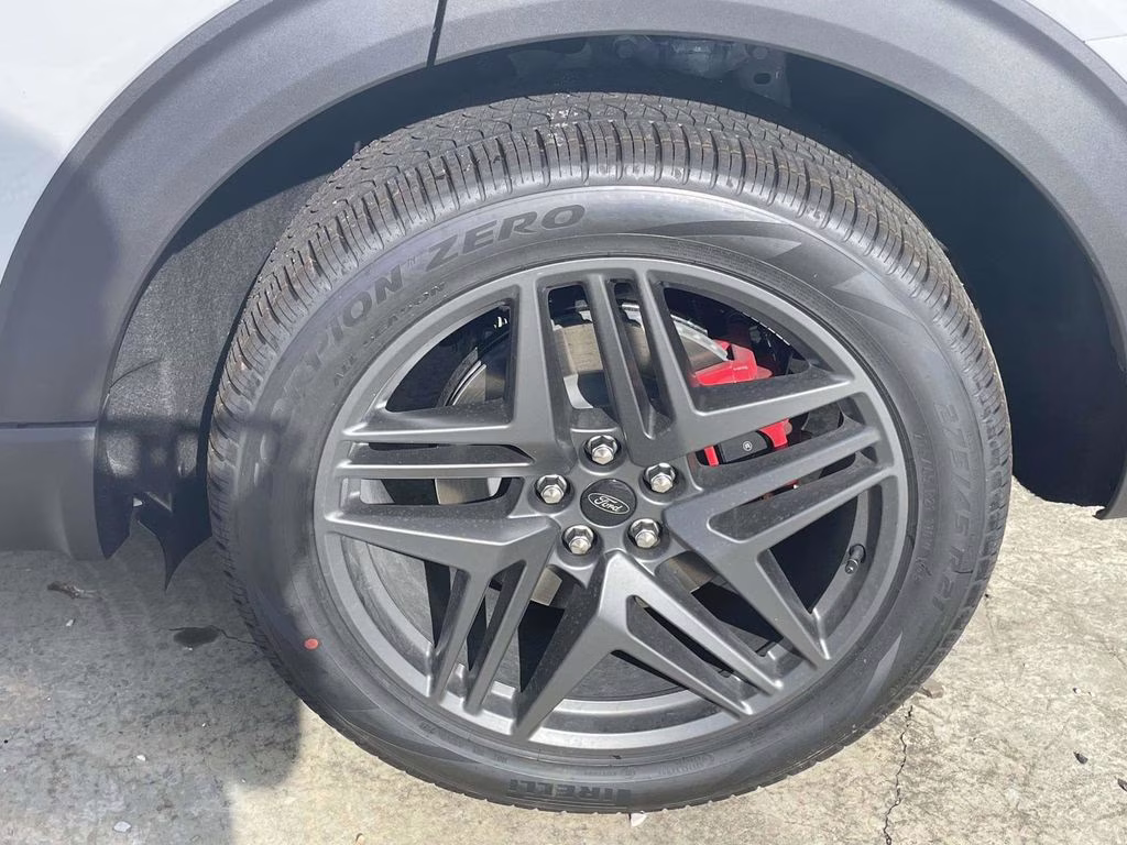 2026 Space White Metallic Ford Explorer ST-Line RWD SUV