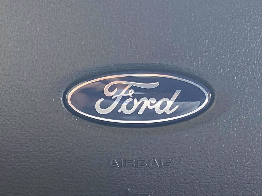 2025 Antimatter Blue Metallic Ford F-150 Lightning Flash AWD Truck