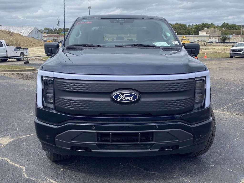 2025 Antimatter Blue Metallic Ford F-150 Lightning Flash AWD Truck