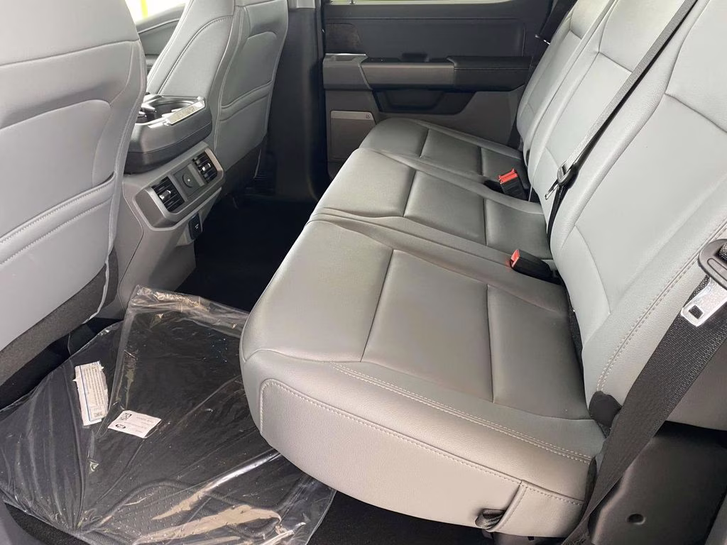 2025 Space White Metallic Ford F-150 Lightning Flash AWD Truck