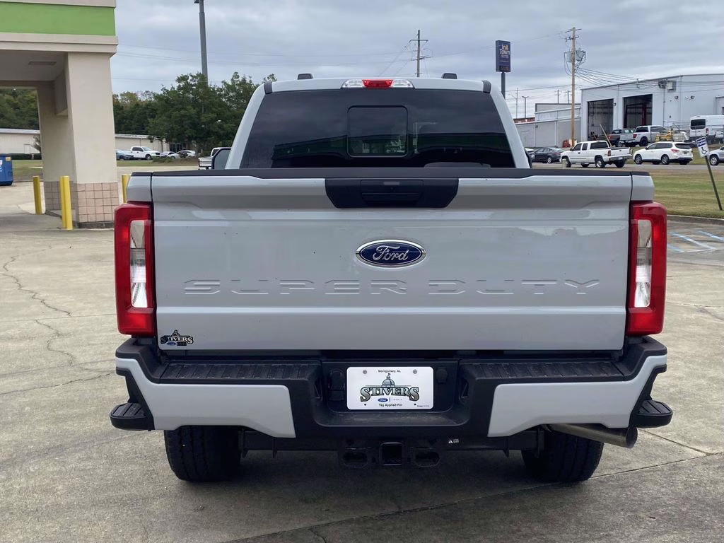 2026 Avalanche Ford Super Duty F-250 SRW XL 4X4 Truck