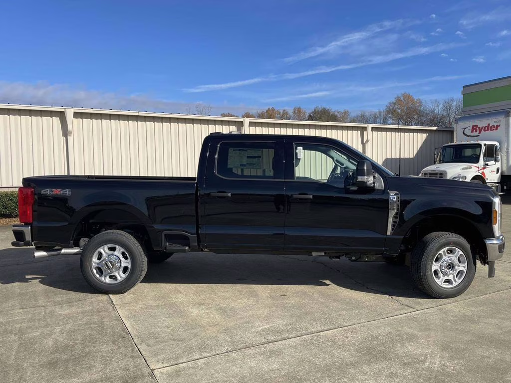 2026 Agate Black Metallic Ford Super Duty F-250 SRW XLT 4X4 Truck