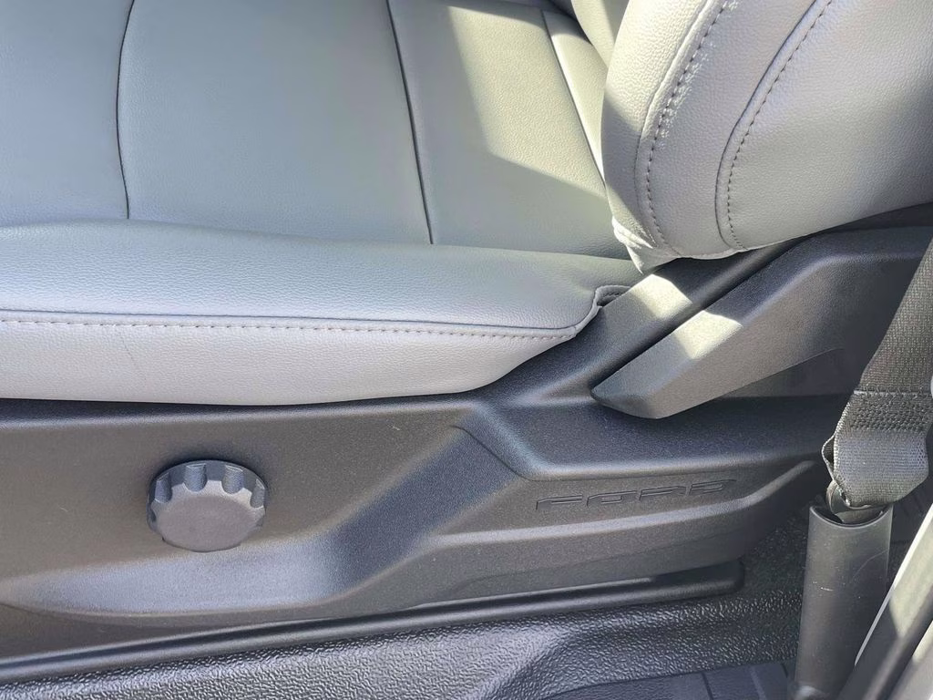 2026 Oxford White Ford Super Duty F-250 SRW XL 4X4 Truck