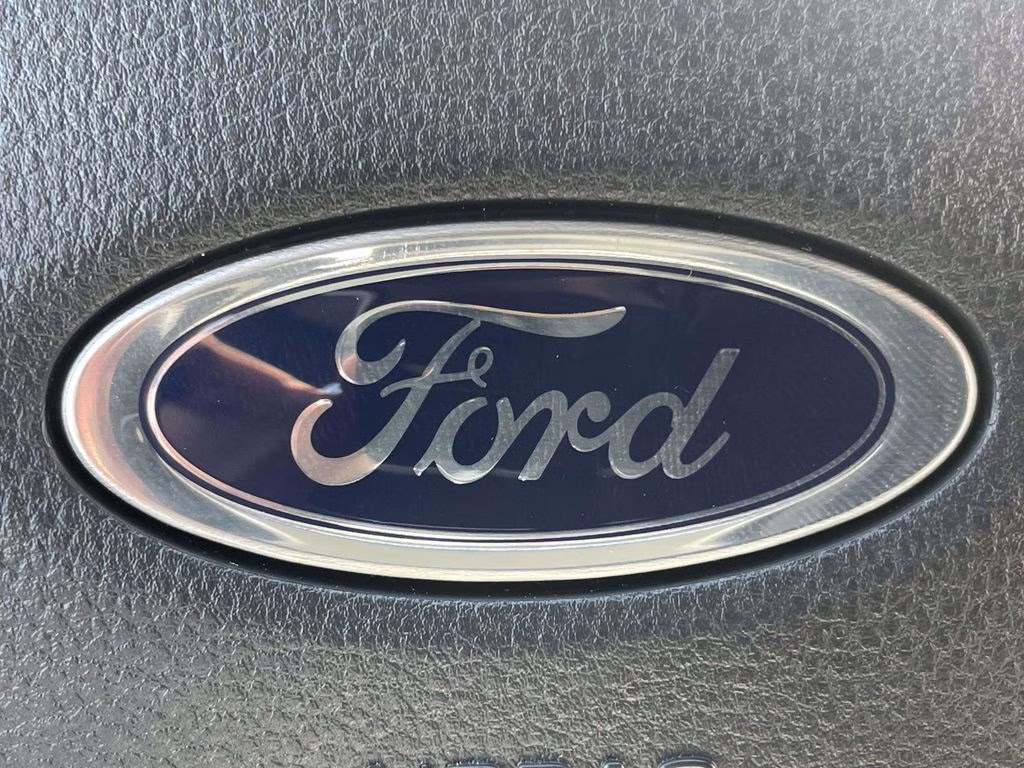 2026 Oxford White Ford Super Duty F-250 SRW XL 4X4 Truck