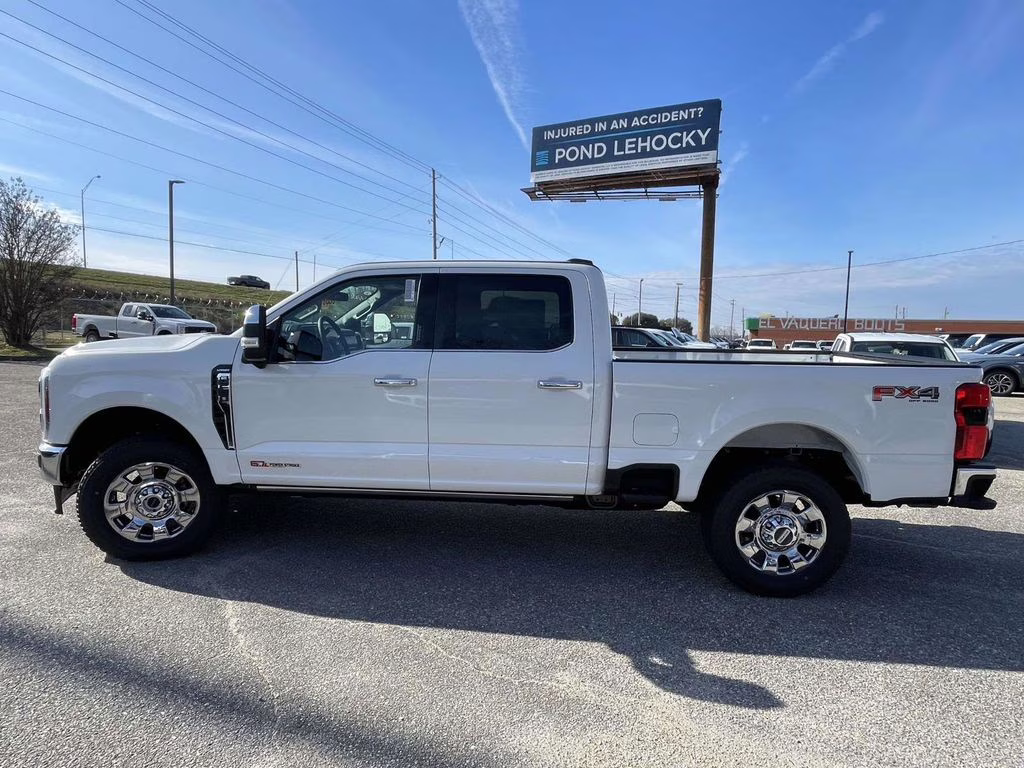 2026 Star White Metallic Tri-Coat Ford Super Duty F-250 SRW Lariat 4X4 Truck