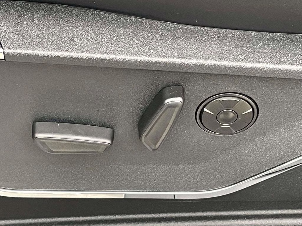 2026 Star White Metallic Tri-Coat Ford Super Duty F-250 SRW Platinum 4X4 Truck