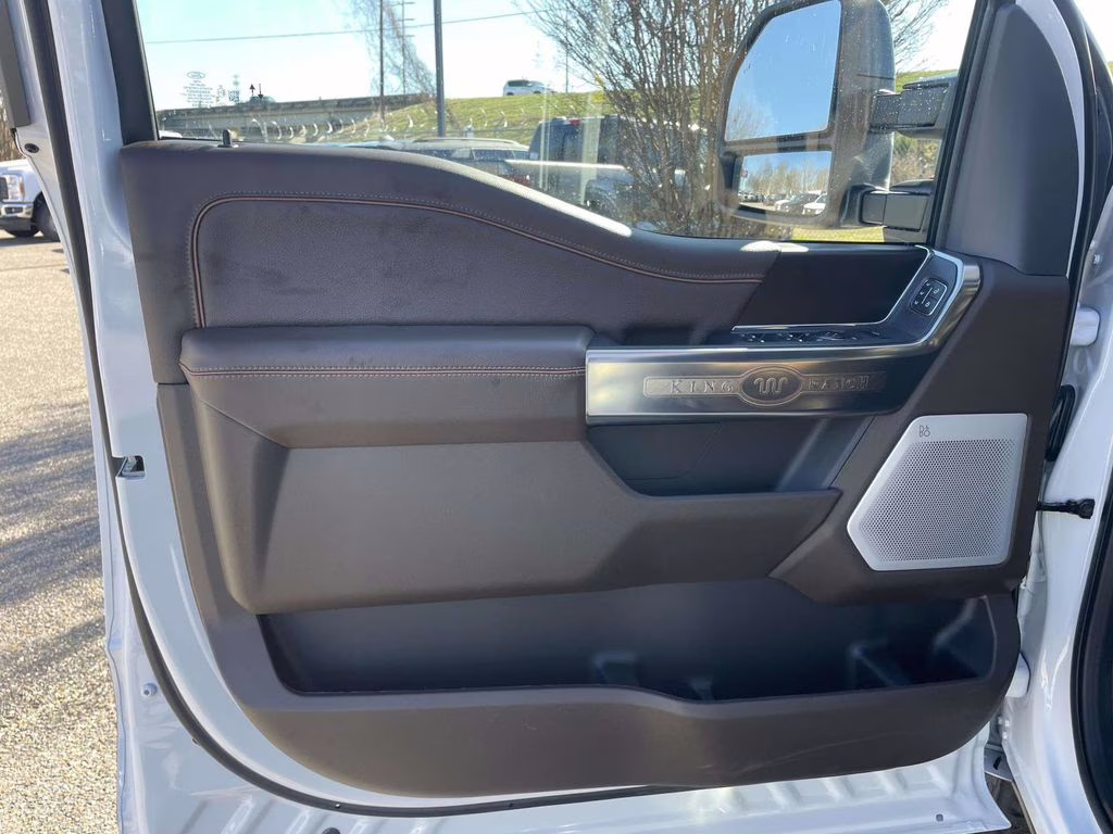 2026 Oxford White Ford Super Duty F-250 SRW King Ranch 4X4 Truck