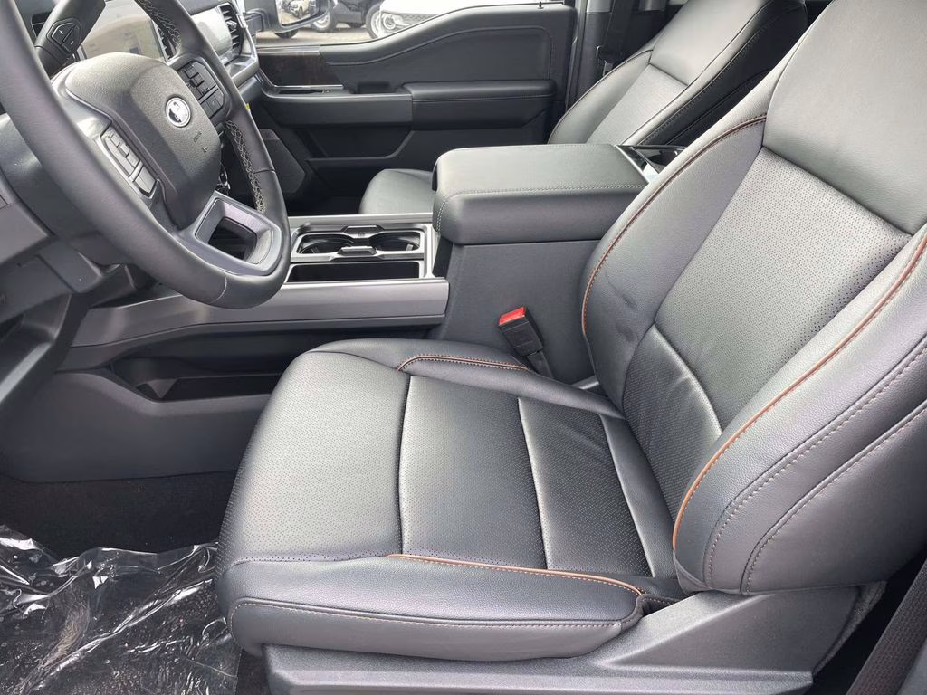 2026 Avalanche Ford Super Duty F-250 SRW Lariat 4X4 Truck