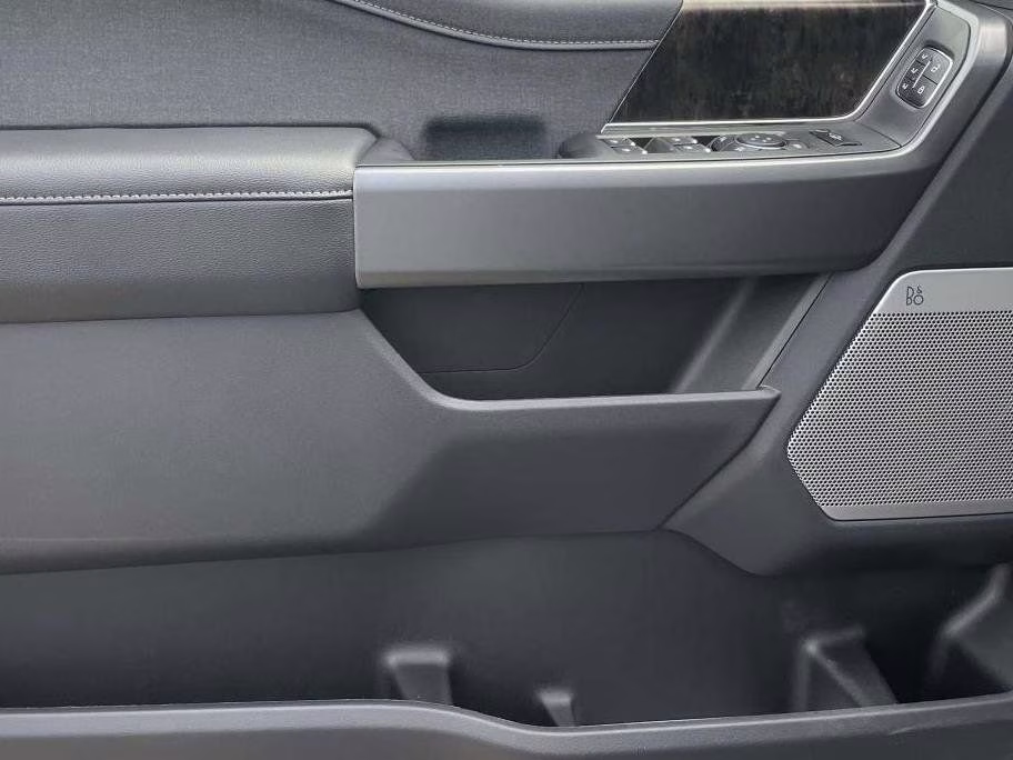 2026 Avalanche Ford Super Duty F-250 SRW Lariat 4X4 Truck