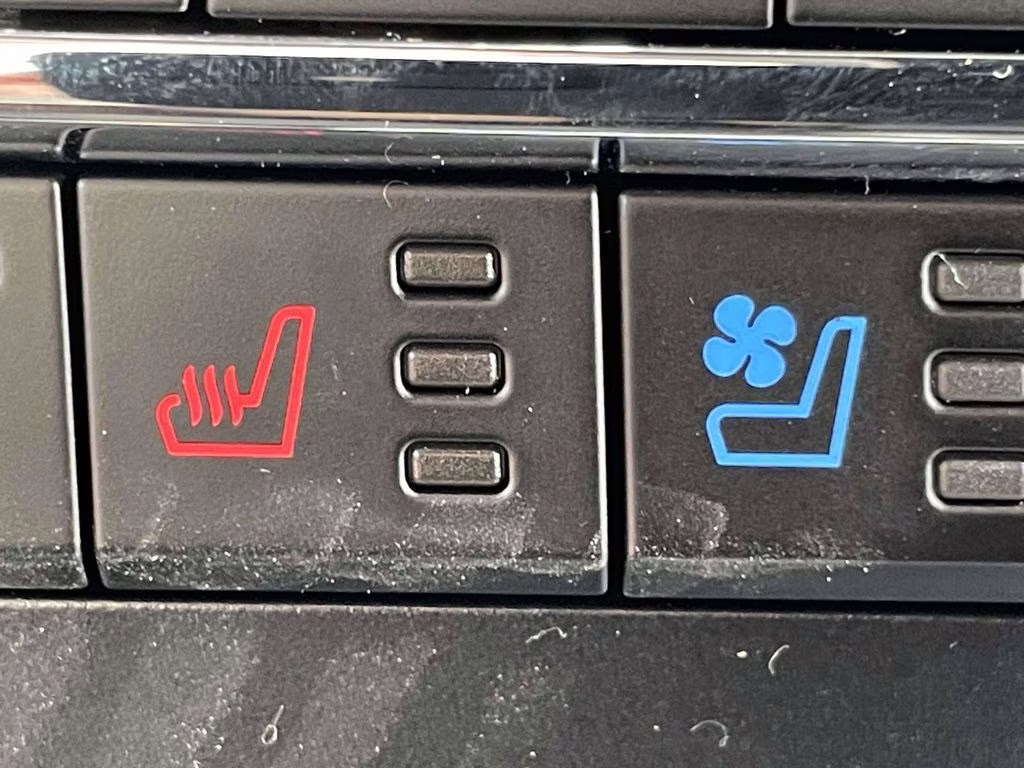 2026 Carbonized Gray Metallic Ford Super Duty F-250 SRW Lariat 4X4 Truck