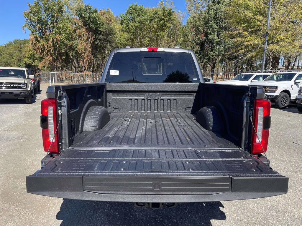 2026 Carbonized Gray Metallic Ford Super Duty F-350 SRW Lariat 4X4 Truck