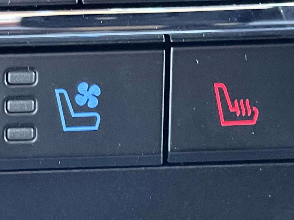 2026 Carbonized Gray Metallic Ford Super Duty F-350 SRW Lariat 4X4 Truck